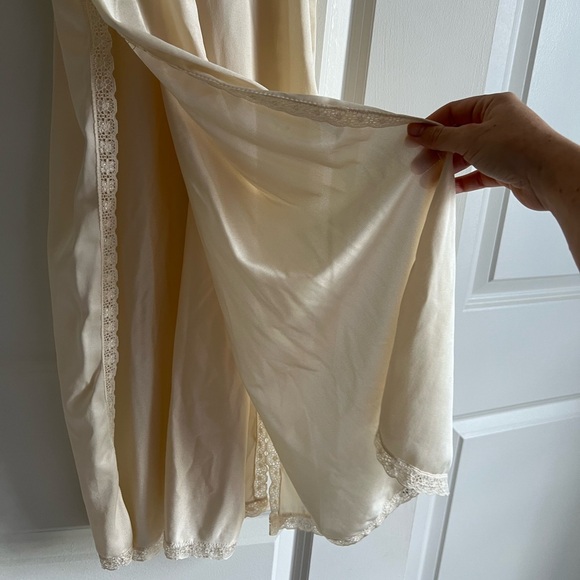 Vintage Pinehurst 60s Lingerie Slip - Picture 4 of 10